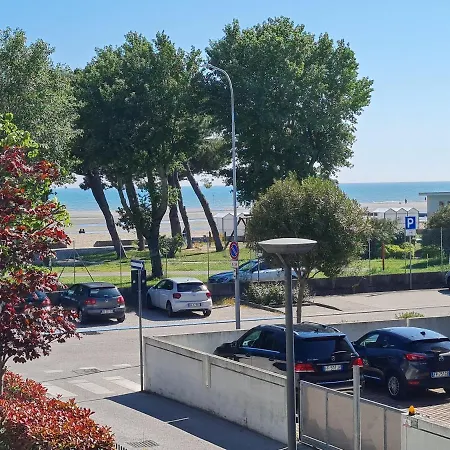 Apartment Nettuno B Grado